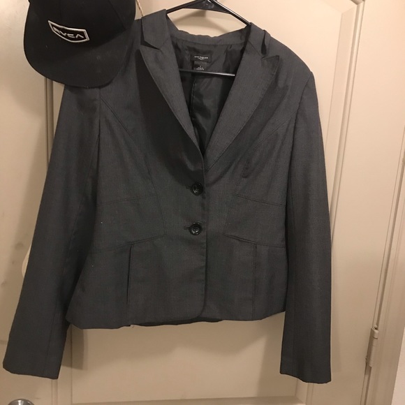 LDS “Ann Taylor suit jacket 🧥S/6 long sleeve grey - Picture 3 of 9